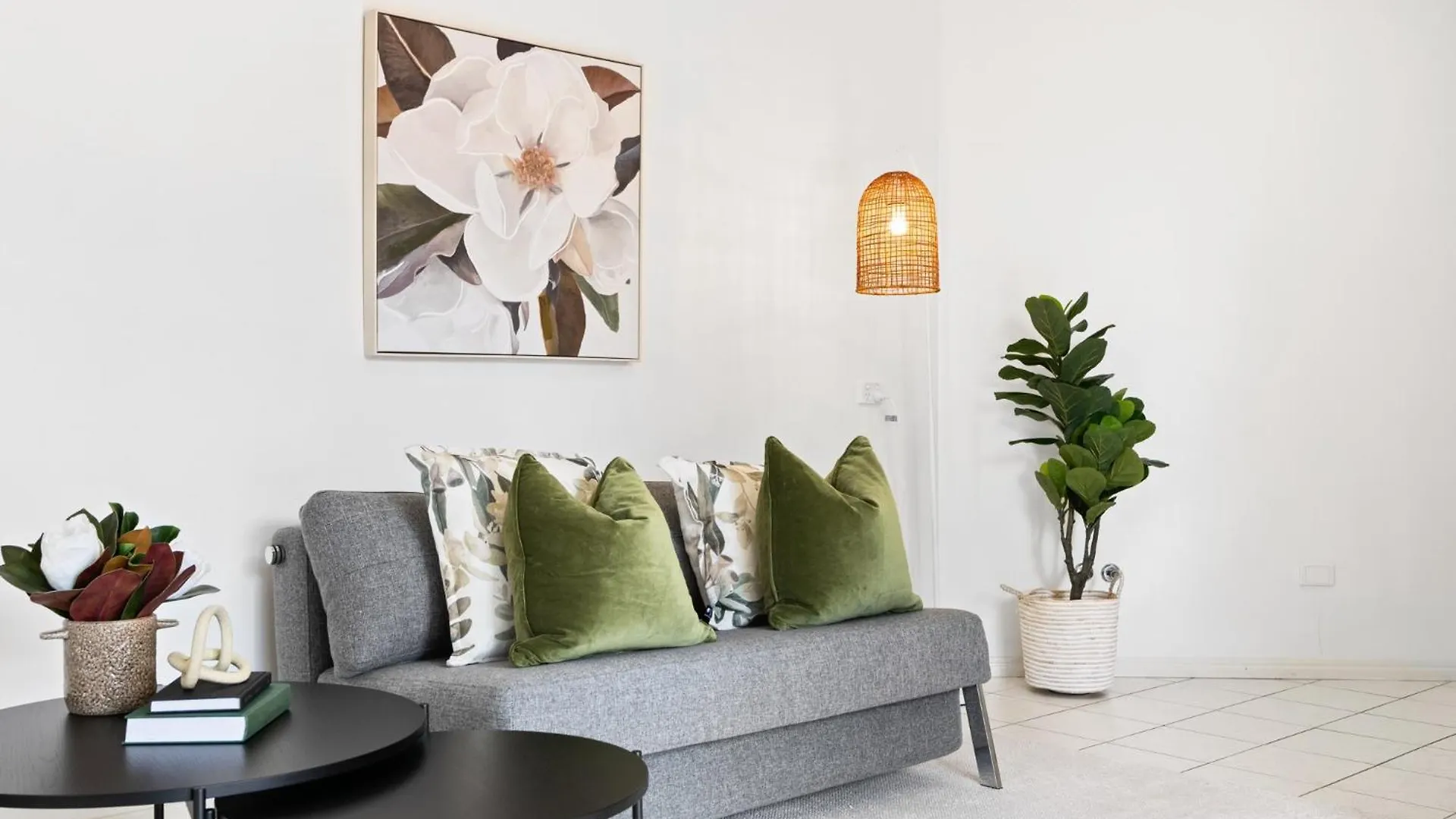 Apartment Elegant 1-Bed With Patio Overlooking Nature Albany Creek Australia